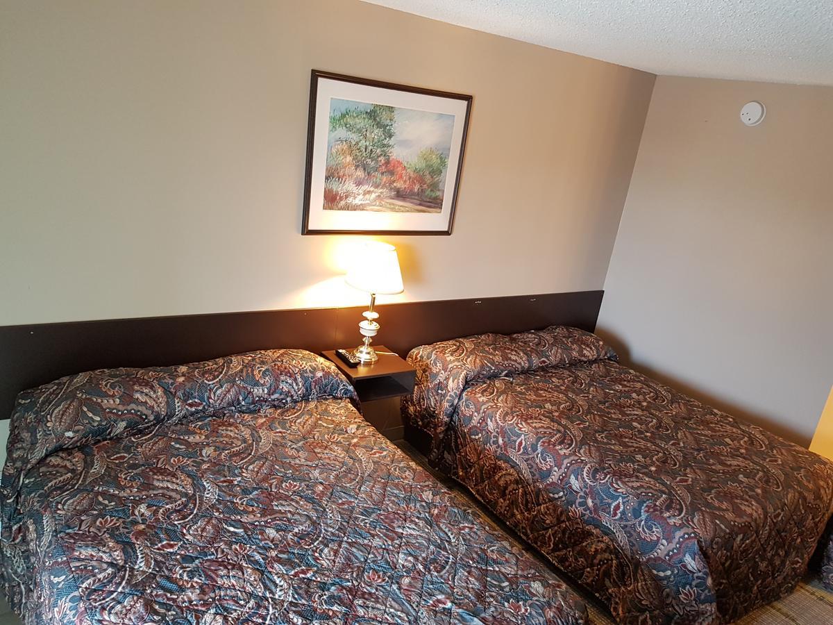 Alaskan Motel Fox Creek Zimmer foto